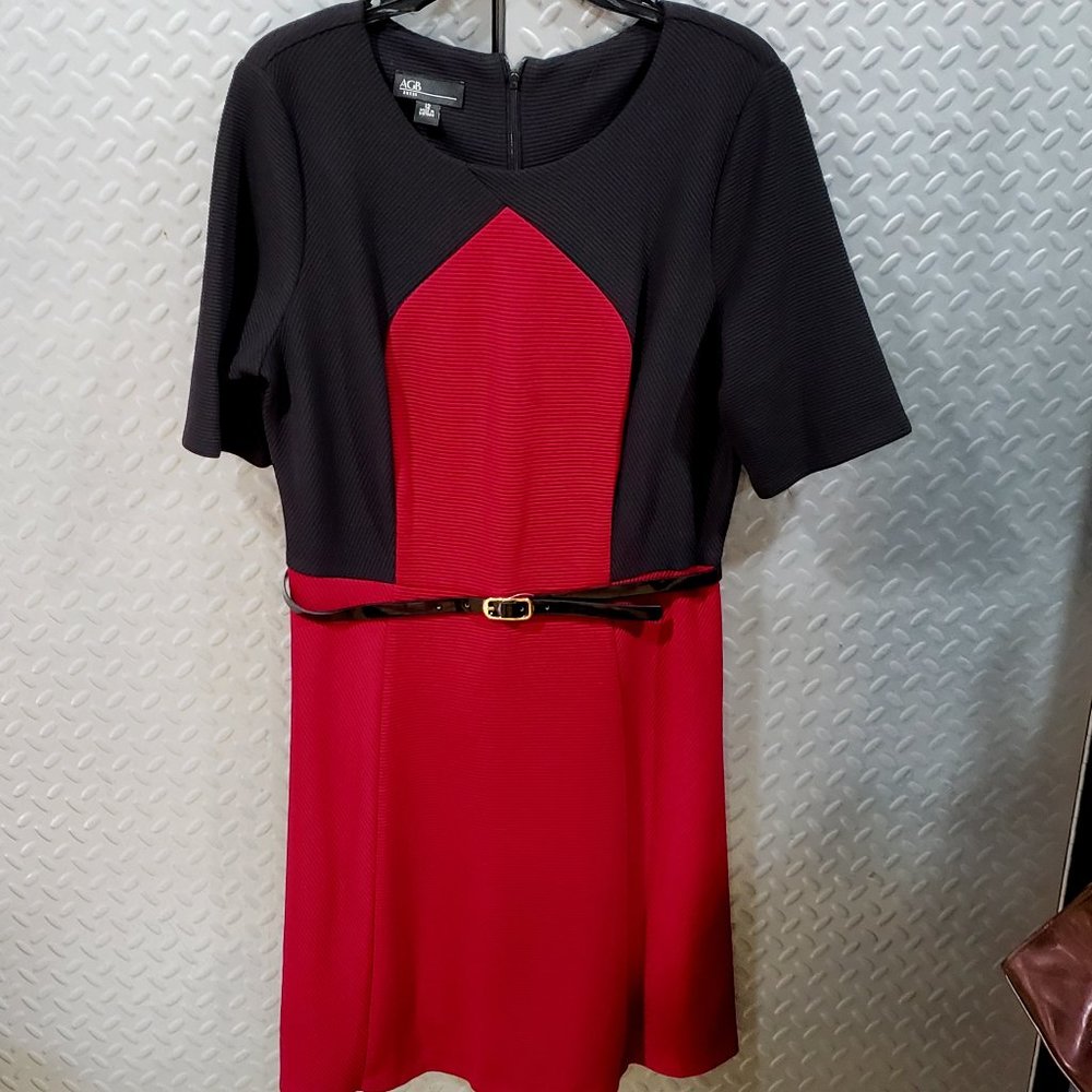 NWT AGB Belted Color Block Red - Black (12)